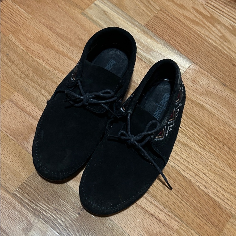 Minnetonka Black Moccasins with Embroidered Detail
